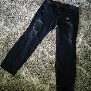 Distressed Skinny jeans